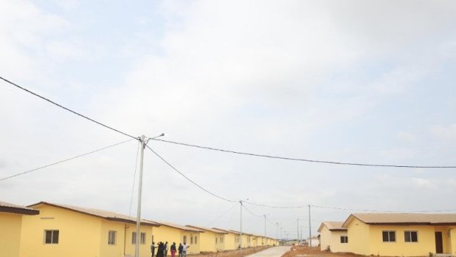 Libreville :  260 familles relogées à Bikélé Zong