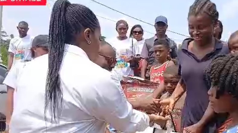 Libreville / Journée  récréative&nbsp;: Eliane Frida Midoungani donne du sourire aux enfants de la périphérie de Bambouchine 