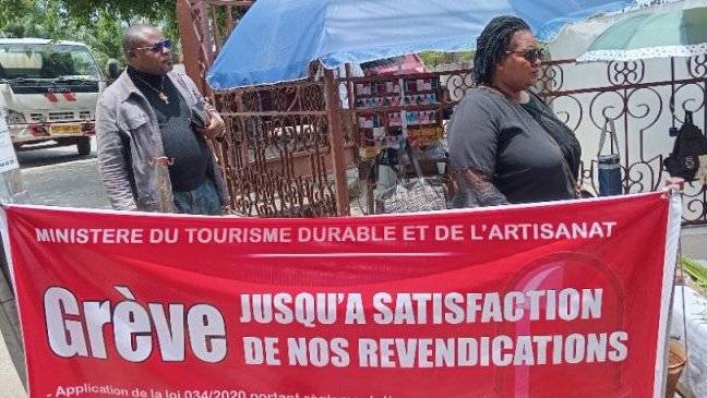 Le ministère du Tourisme en crise : les agents en grève prolongée