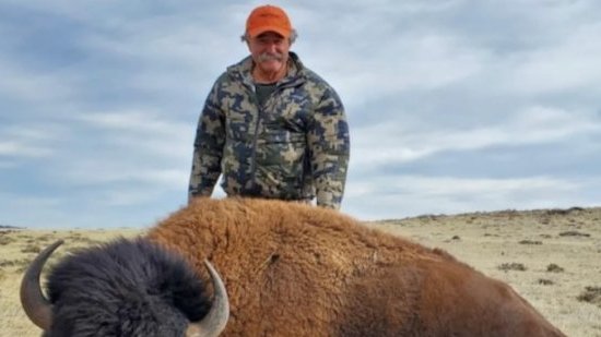 Fait-divers&nbsp;: la mort d’un chasseur millionaire de 75 ans après une attaque d’éléphants, relance le débat sur la chasse au gros gibier au Gabon 