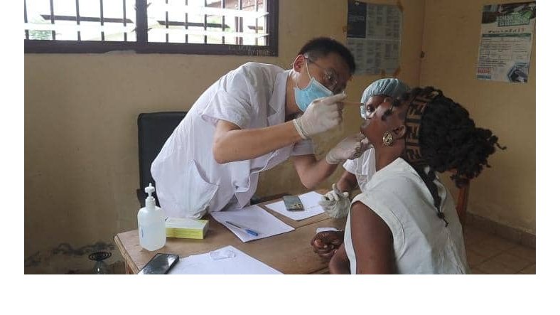 Makokou : la 26ᵉ mission médicale chinoise offre des soins gratuits à la population