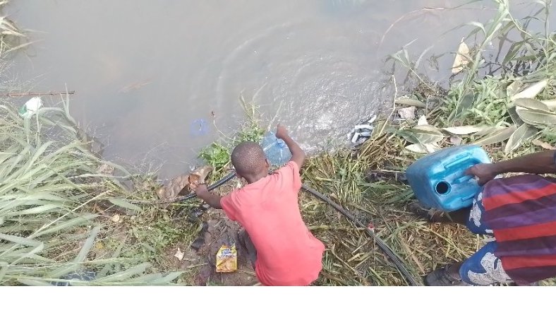 Libreville&nbsp;: l’accès à l’eau demeure problématique dans plusieurs quartiers, le cas d’Awendjé en illustration