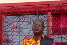 Gabon /  Politique / UPG&nbsp;: Roger Mouloungui chargé de conduire la reconstruction du parti