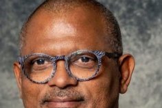 Relation économique Gabon –France&nbsp;: Alain-Claude Kouakoua met les pieds dans le plat