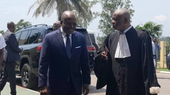 Suspension des réseaux sociaux&nbsp;: le juge se déclare incompétent, le camp Bilie-By-Nze maintient la pression judiciaire