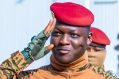 Burkina Faso&nbsp;: dissolution des partis, une décision majeure du Conseil des ministres