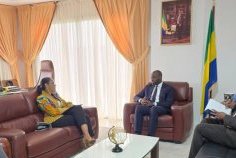 Gabon : l’UNICEF et le gouvernement unis pour connecter les écoles à Internet