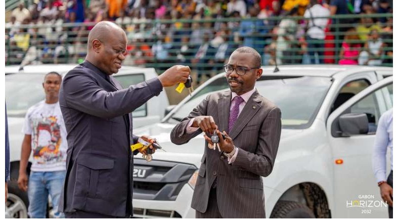 Gabon / Remise de 16 000 titres fonciers&nbsp;: quand la politique s’invite dans un projet de société