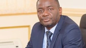 Entre politique et administration&nbsp;: l’encombrant cabinet du nouveau maire de Libreville