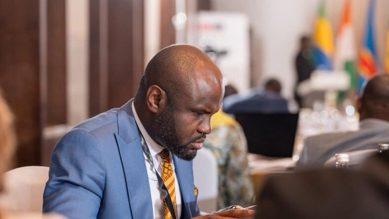 Liberté de la presse en question : l’arrestation de Harold Leckat fait polémique 