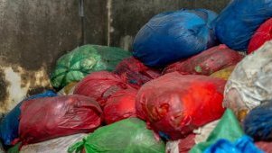 Gabon / Libreville&nbsp;: l’AGASA ferme 12 ateliers de vente de manioc roui au PK8 pour non-conformité sanitaire 