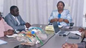 Éducation nationale/Grève&nbsp;: Camélia Ntoutoume Leclercq à pied d’oeuvre pour un retour à la sérénité 