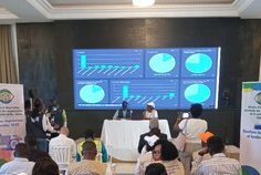 Législatives et locales 2025 : les observateurs de la société civile dressent le bilan du premier tour